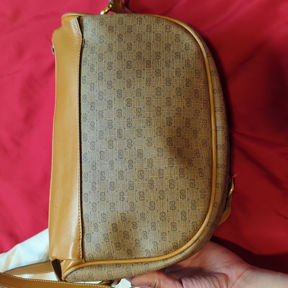 Vintage Gucci Canvas Crossbody - Picture 13 of 15